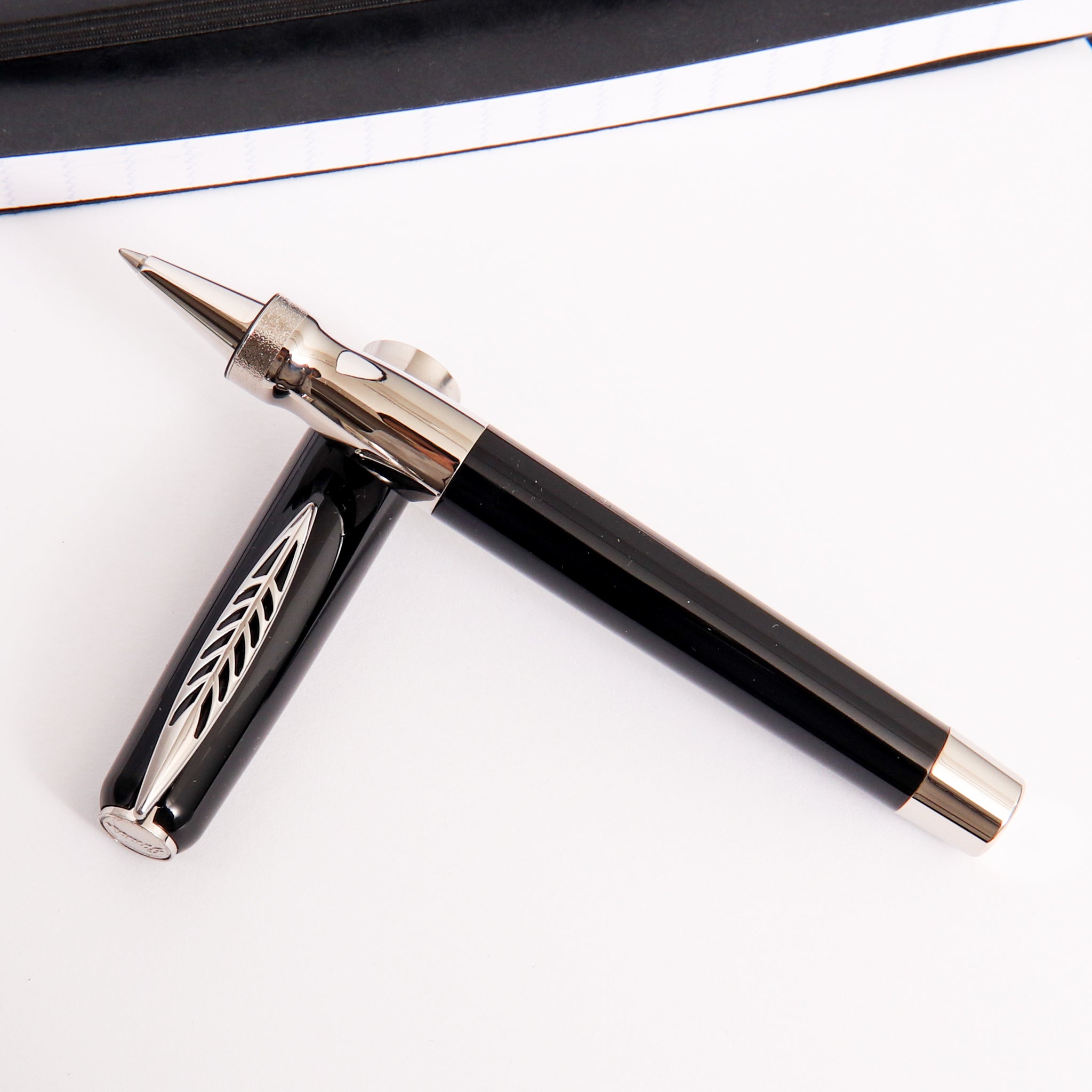 http://www.truphaeinc.com/cdn/shop/products/Pineider-La-Grande-Bellezza-Rocco-Black-with-Palladium-Trim-Rollerball-Pen.jpg?v=1670468649