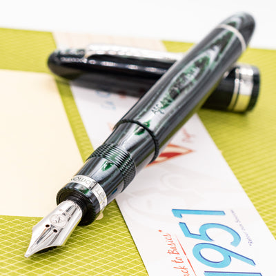 ASC Pavarotti Arco Verde Fountain Pen uncapped