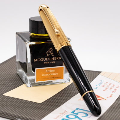 Aurora 88 Gold Pinstripe Cap Large Fountain Pen capped