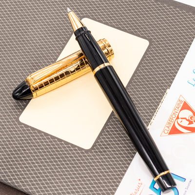 Aurora Ipsilon Quadra Gold Rollerball Pen black