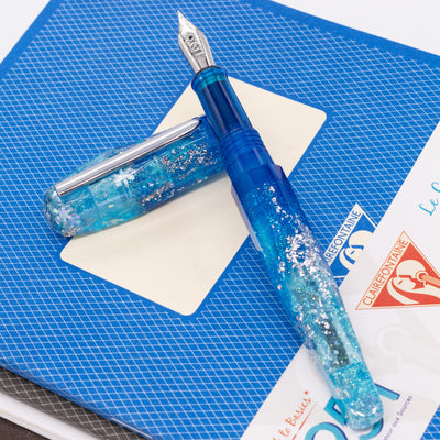 BENU Astrogem Fountain Pen - Christmas (Limited Edition) blue