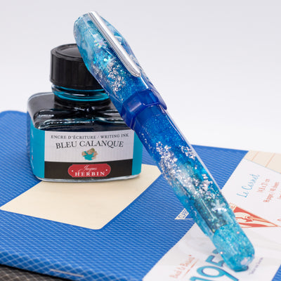 BENU Astrogem Fountain Pen - Christmas (Limited Edition) capped