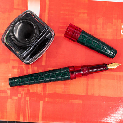 BENU Hexagon Yuletide Fountain Pen christmas