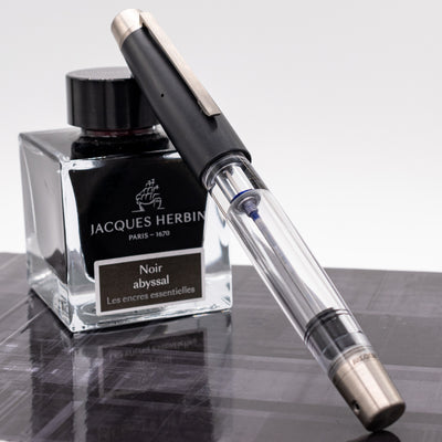 Conid Minimalistica Bulkfiller Demonstrator Fountain Pen capped