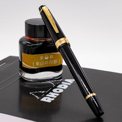 Cross Bailey Lights Fountain Pen - Black & Gold capped