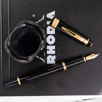 Cross Bailey Lights Fountain Pen - Black & Gold resin