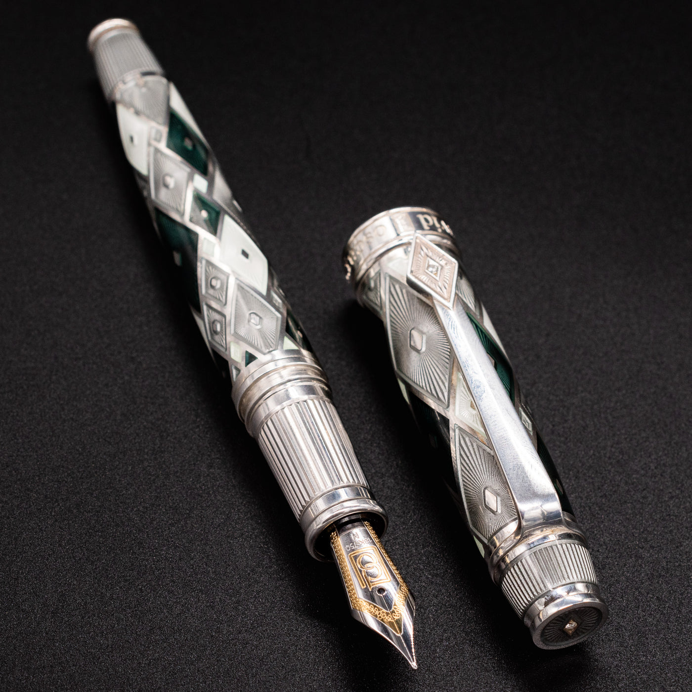 David Oscarson Harlequin Fountain Pen - Grey enamel