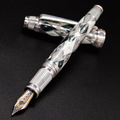 David Oscarson Harlequin Fountain Pen - Grey uncapped