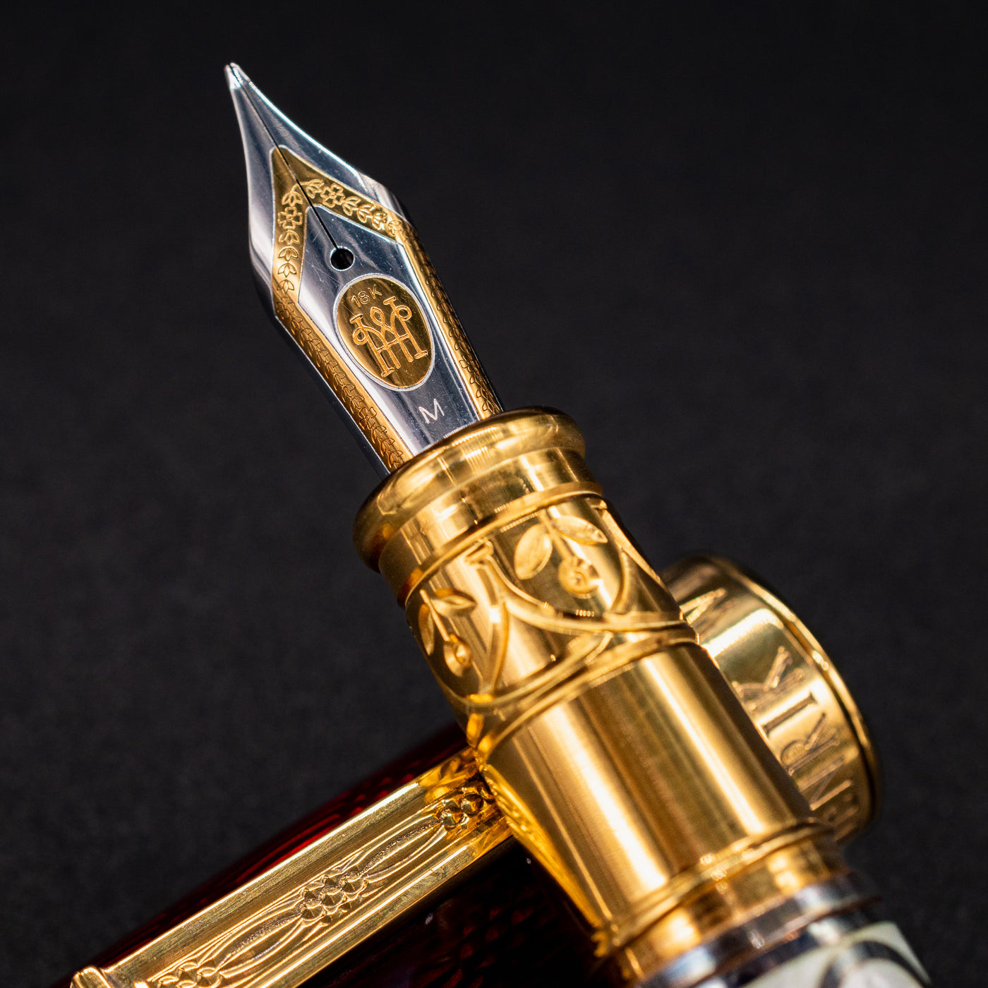 David Oscarson Henrik Wigstrom Trophy Collection Fountain Pen - Ruby 18k gold nib