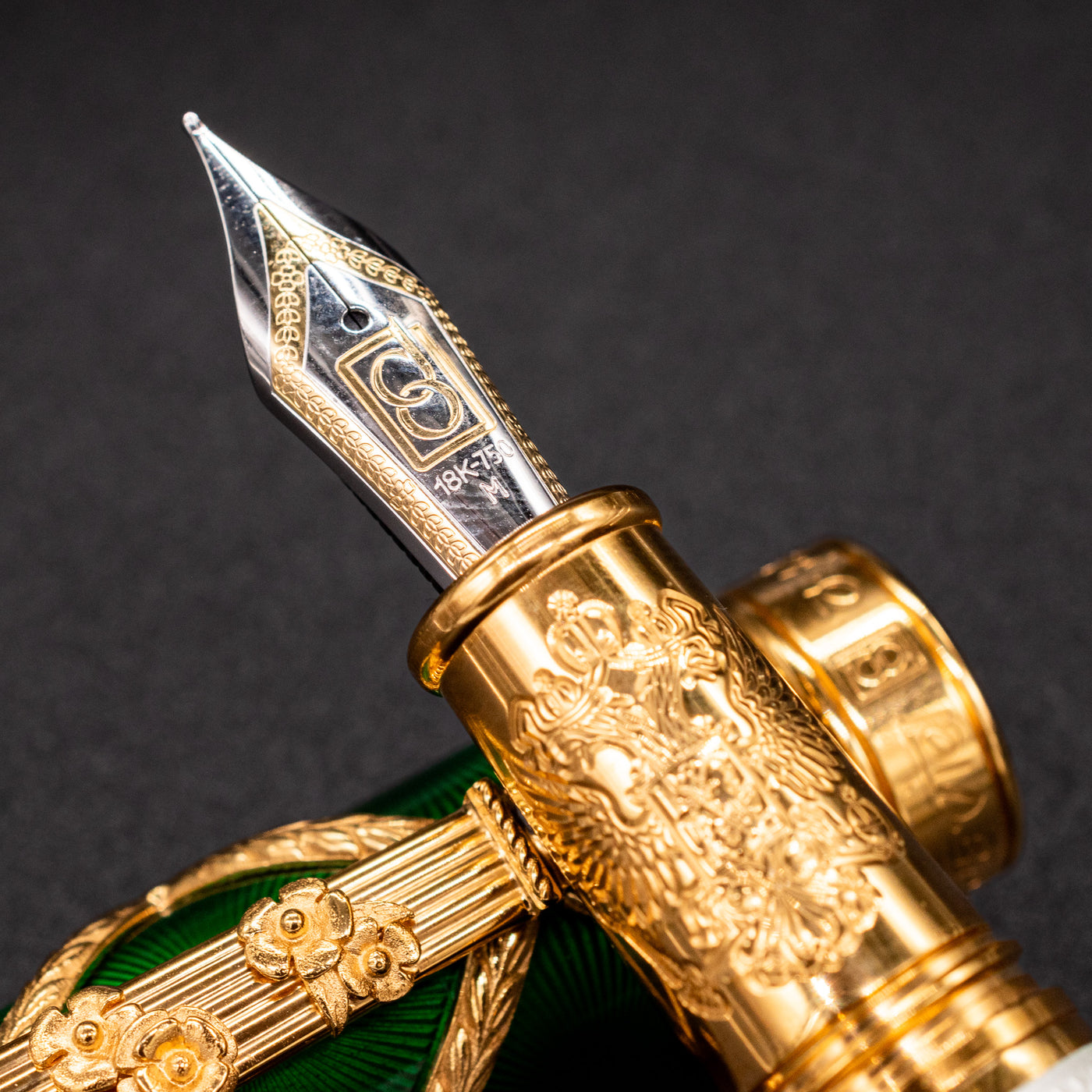 David Oscarson Imperial Fountain Pen - Emerald Green 18k gold nib