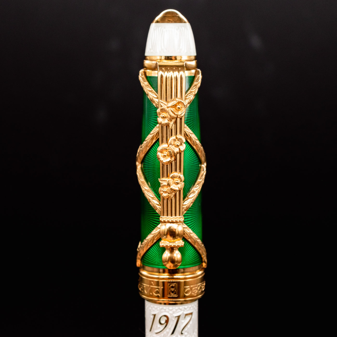 David Oscarson Imperial Fountain Pen - Emerald Green clip