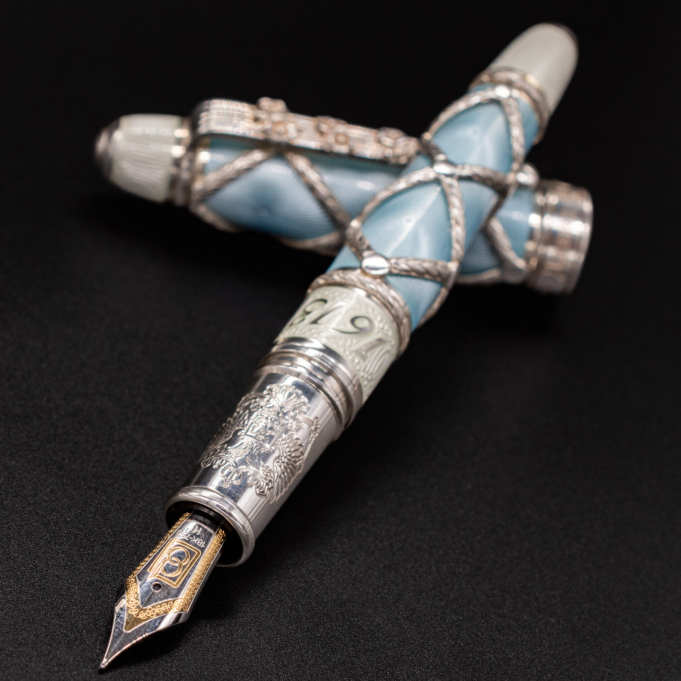 David Oscarson Imperial Fountain Pen - St. Petersburg Blue uncapped