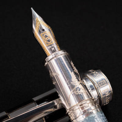 David Oscarson Jacques de Molay Fountain Pen - Grey 18k gold nib