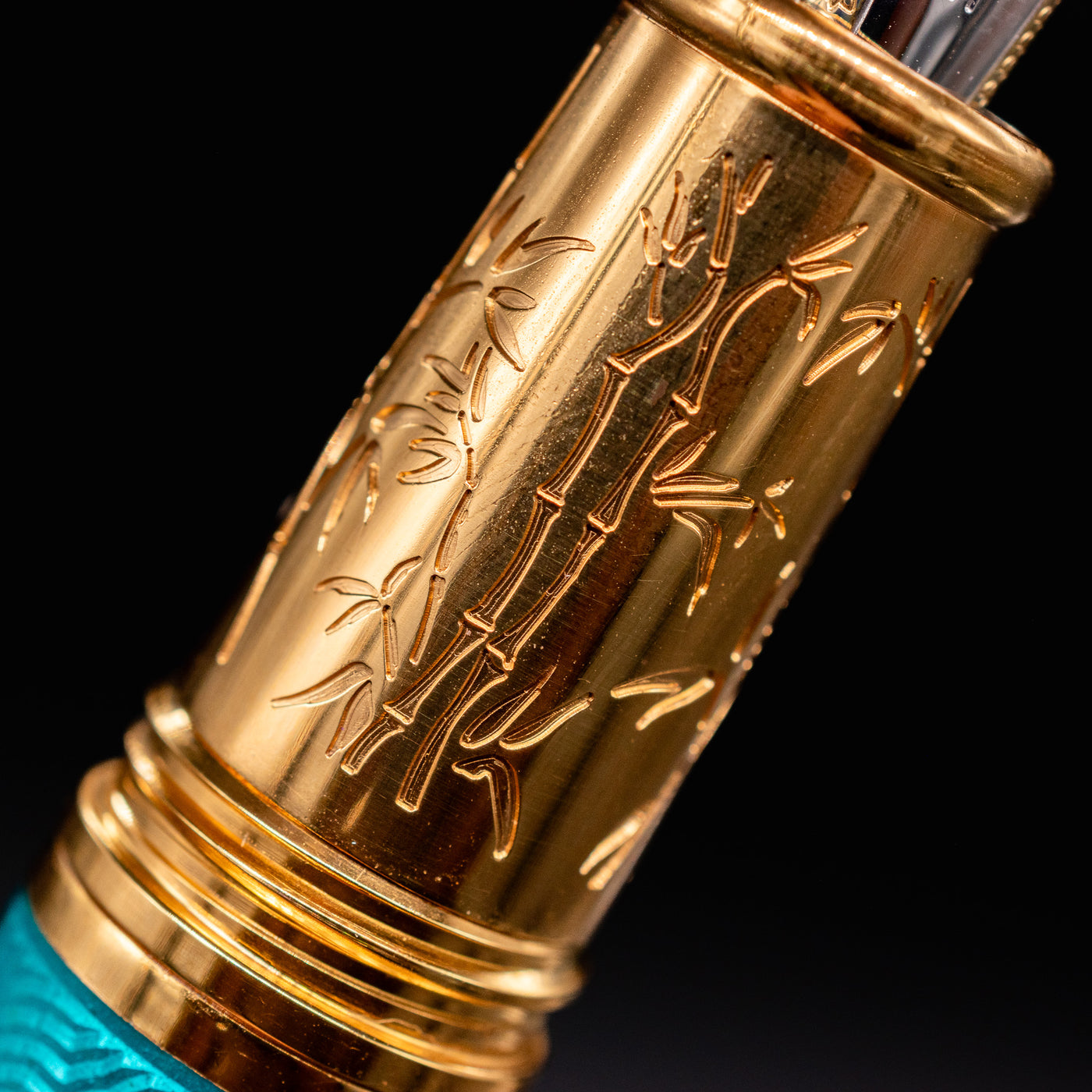 David Oscarson Koi Fountain Pen - Teal grip section