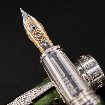 David Oscarson La Sagrada Familia Fountain Pen Olive Green 18k Gold Nib