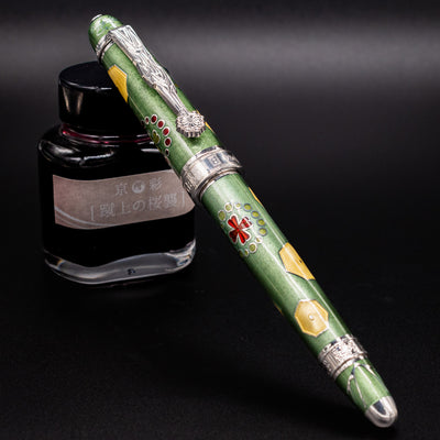 David Oscarson La Sagrada Familia Fountain Pen Olive Green Capped