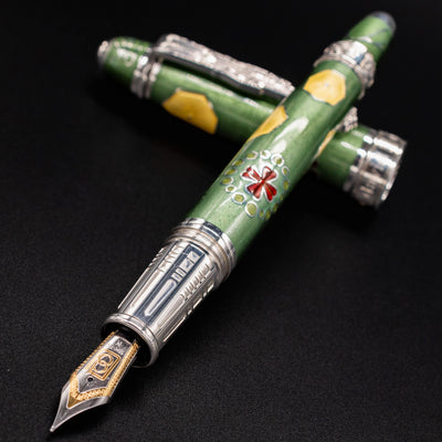 David Oscarson La Sagrada Familia Fountain Pen Olive Green Uncapped