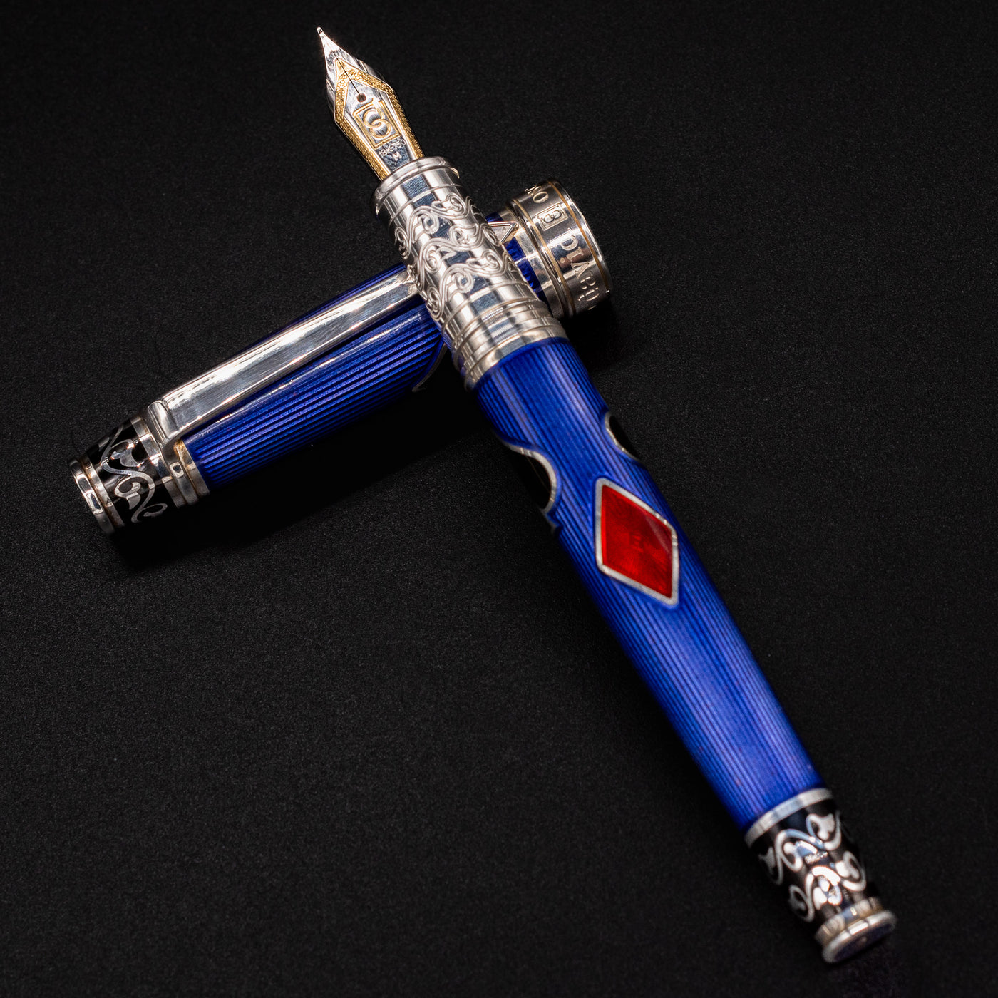 David Oscarson Les Quatra Couleurs Fountain Pen Purple Enamel