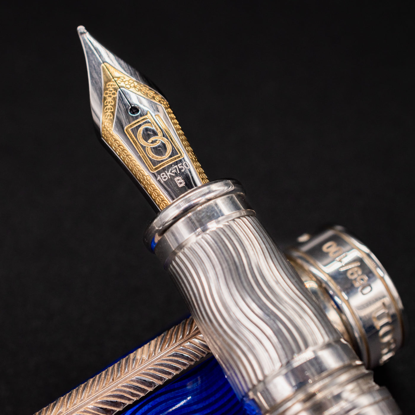 David Oscarson William Clark Fountain Pen - Sapphire Blue 18k gold nib