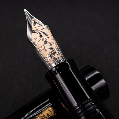 Delta Bio+16 Nera Fountain Pen - 14k Gold #8 Nib engraved