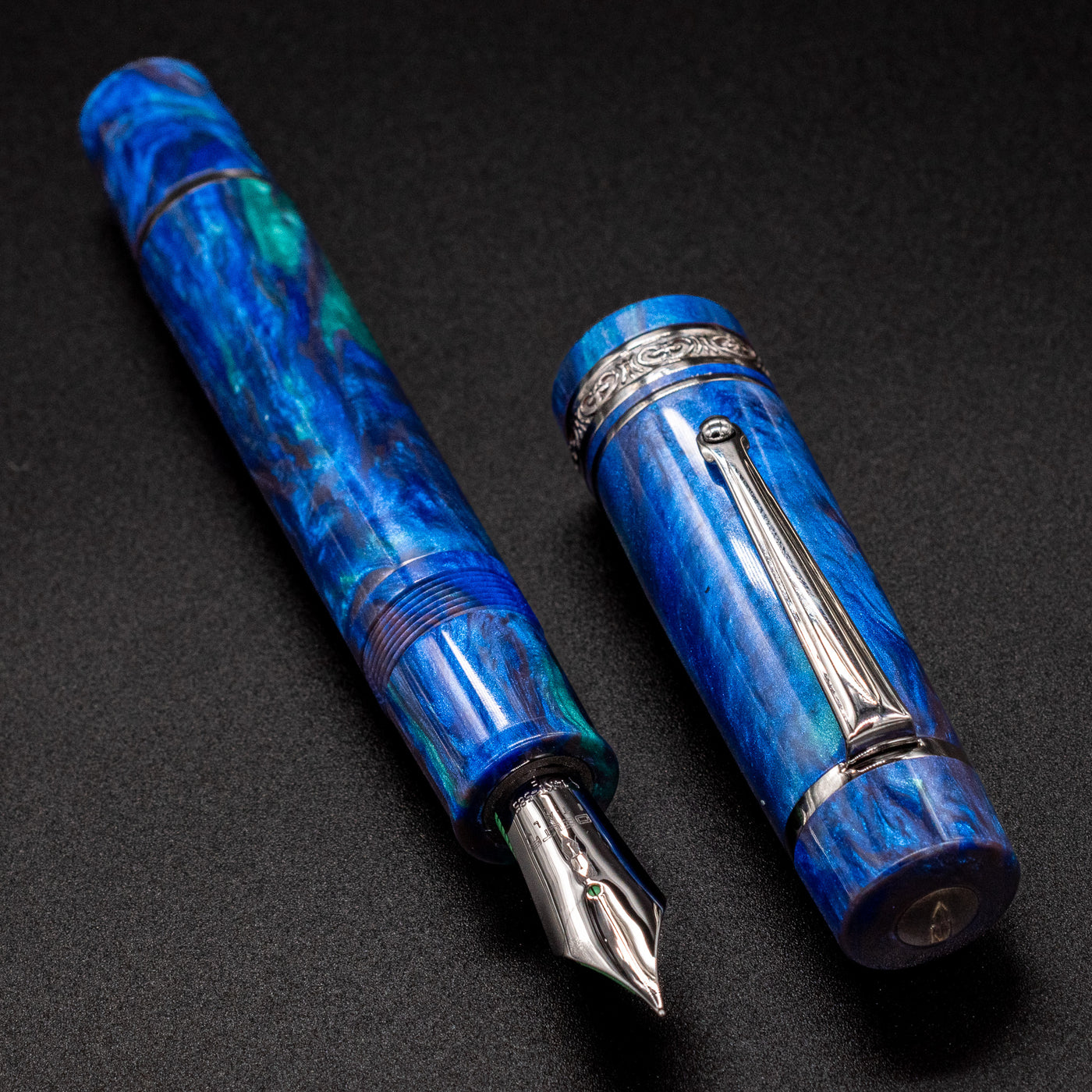 Delta DV Original Oversize Fountain Pen - Riviera Blue & Ruthenium black trim