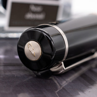 Delta DV Oversize Fountain Pen - Black cap top