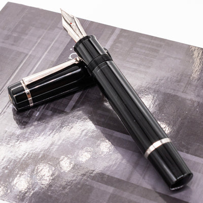 Delta DV Oversize Fountain Pen - Black large