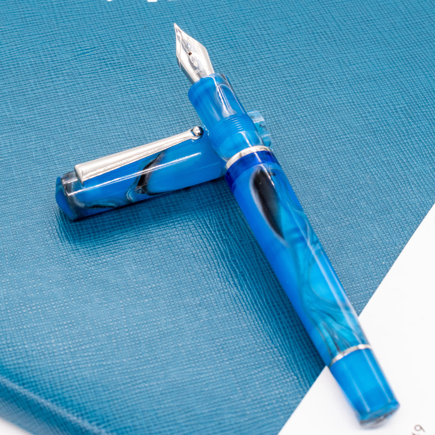 Delta Duna Fountain Pen - Blue Oasis Palladium Trim Piston Filled