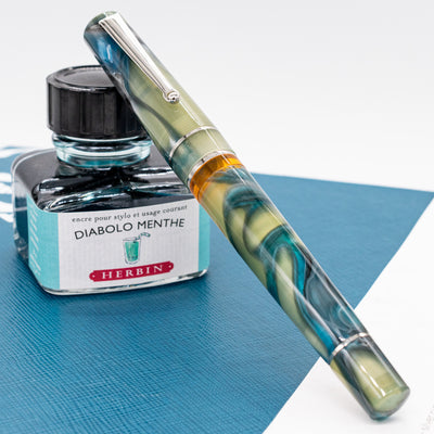 Delta Duna Fountain Pen - Horizon Yellow Palladium Trim Capped