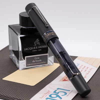 Delta Prestige Matte Limited Edition Fountain Pen capped