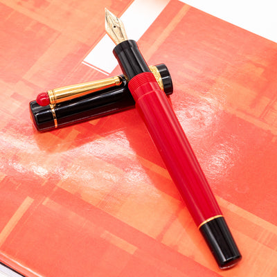 Delta WE Smorfia Fountain Pen red