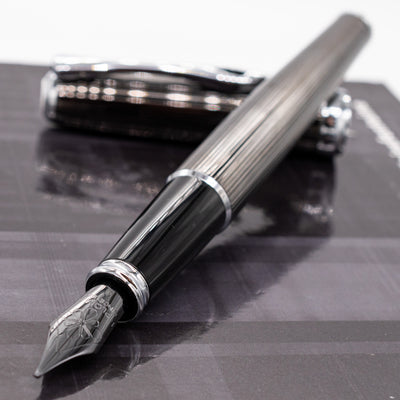 Diplomat Excellence A2 Guilloche Black Fountain Pen uncapped