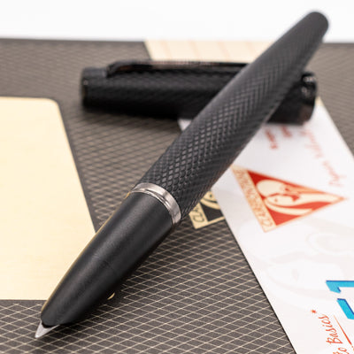 Diplomat Viper Black Fountain Pen Uncapped