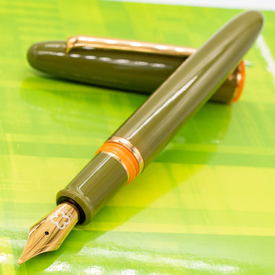 Esterbrook Estie Fountain Pen - Quirky Leaf uncapped