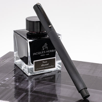 Faber-Castell Ambition All Black Fountain Pen capped