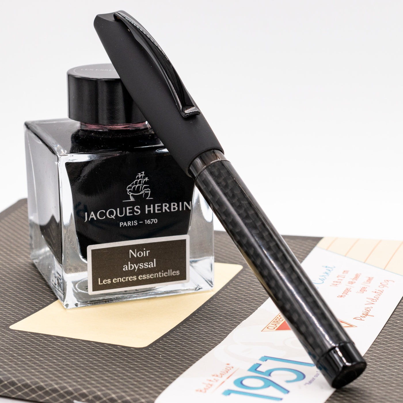 Faber-Castell Essentio Fountain Pen - Black Carbon capped