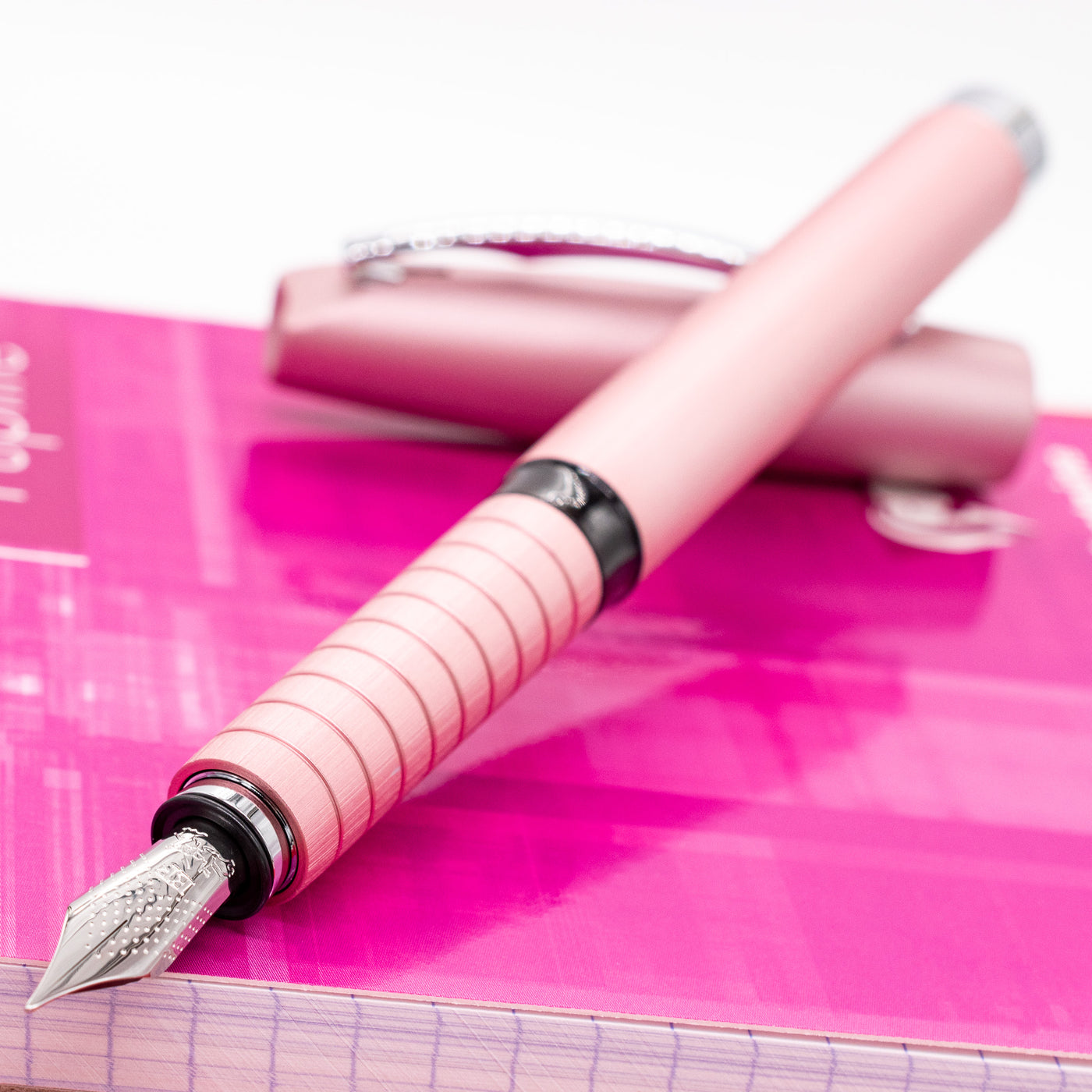 Faber-Castell Essentio Fountain Pen - Aluminum Rose uncapped