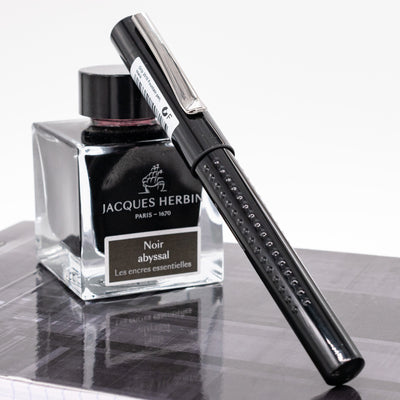 Faber-Castell Grip 2010 Fountain Pen - Black capped