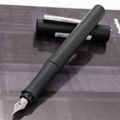 Faber-Castell Grip 2011 Fountain Pen - Black uncapped