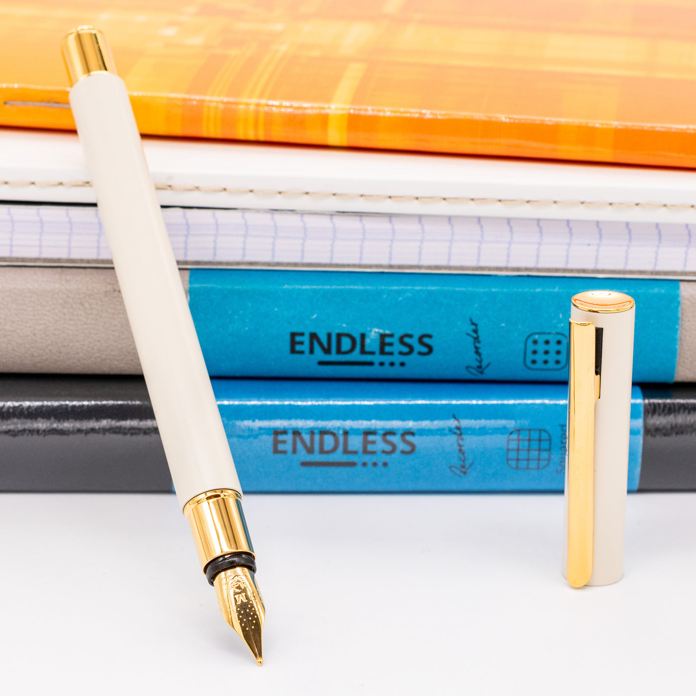 Faber-Castell Neo Slim Gold Marshmallow Fountain Pen