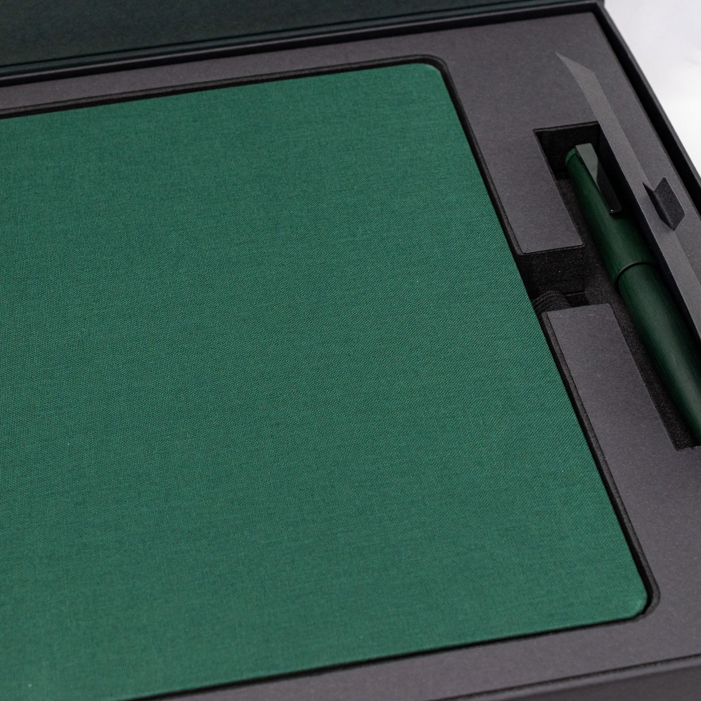 LAMY 2000 Pine Green Fountain Pen Notebook