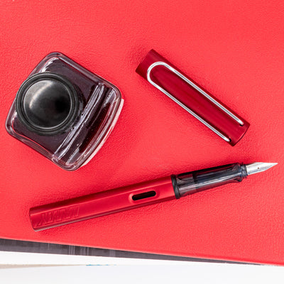 LAMY Safari 2011 Limited Edition Ruby Red Fountain Pen new