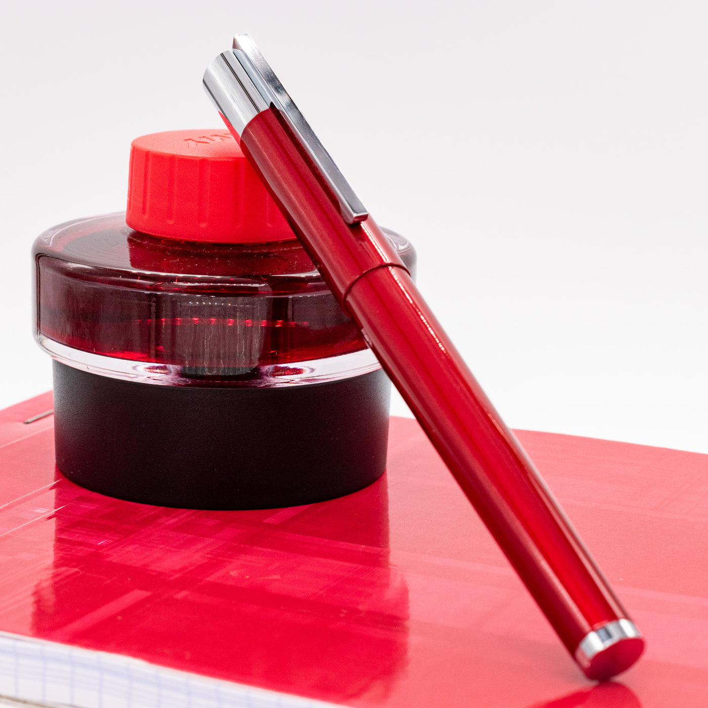 LAMY Scala Piano Red Fountain Pen capped