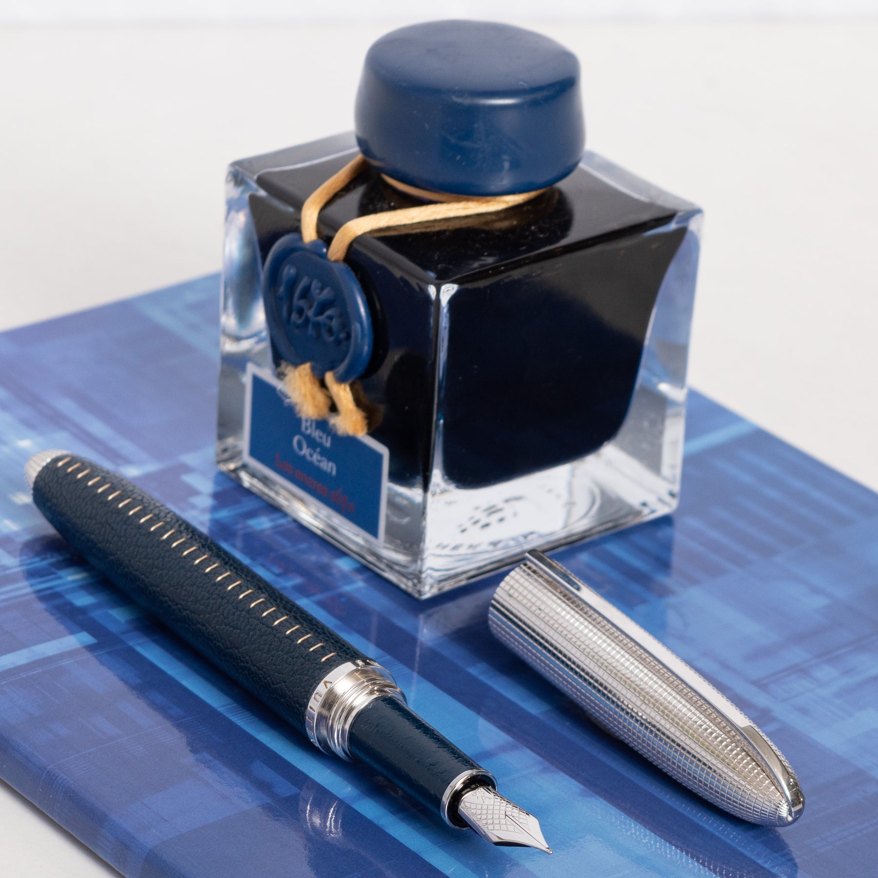 Louis Vuitton Doc Blue Leather & Palladium Fountain Pen - Preowned