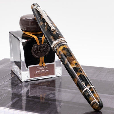 Maiora Ultra Ogiva T22 Gea Brown Fountain Pen capped