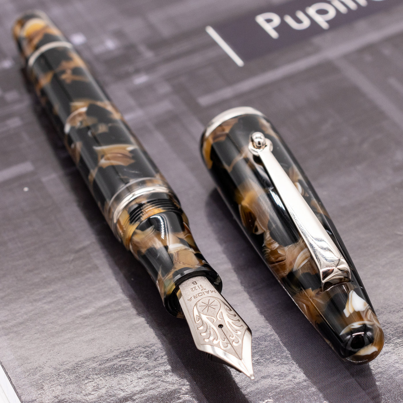 Maiora Ultra Ogiva T22 Gea Brown Fountain Pen silver trim