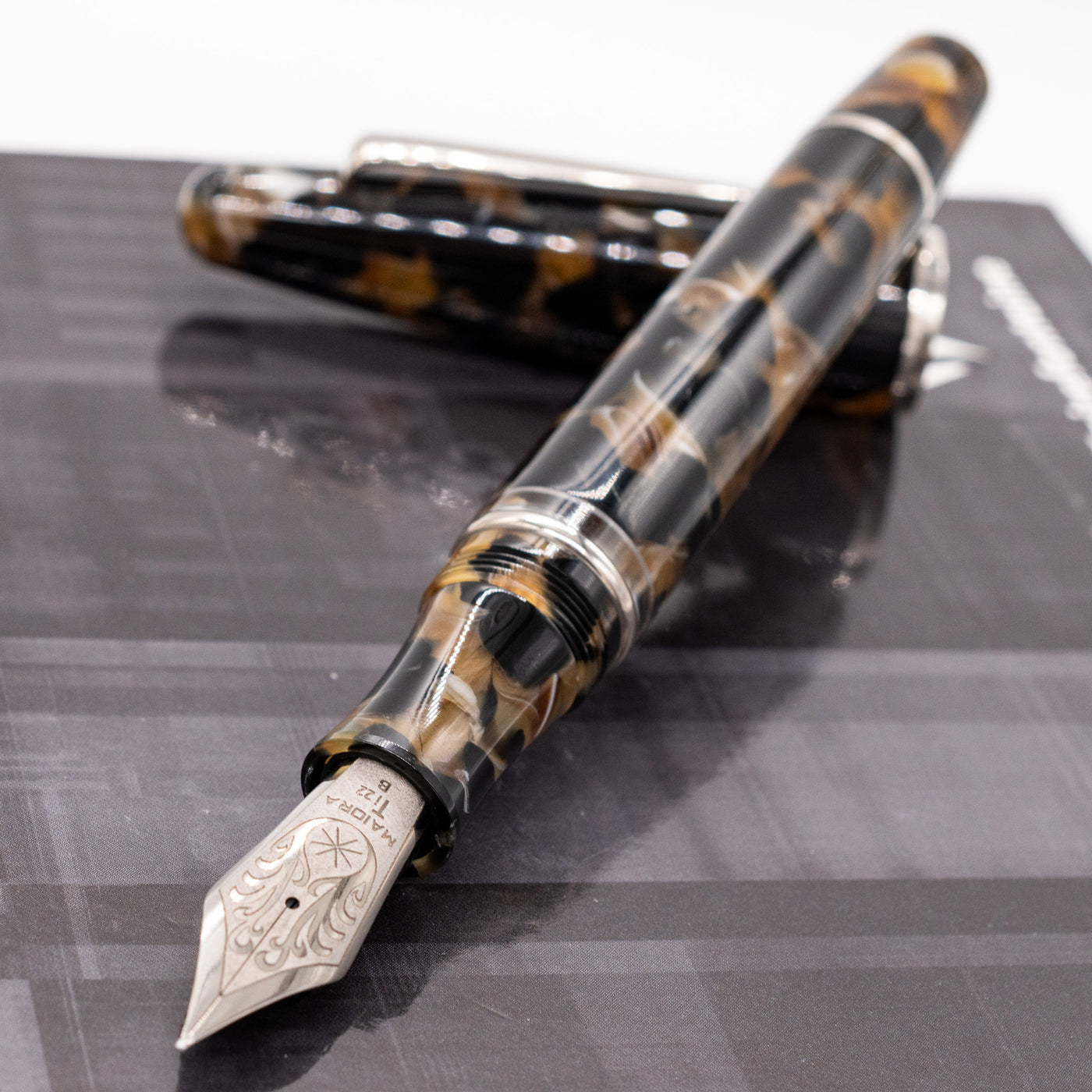 Maiora Ultra Ogiva T22 Gea Brown Fountain Pen uncapped