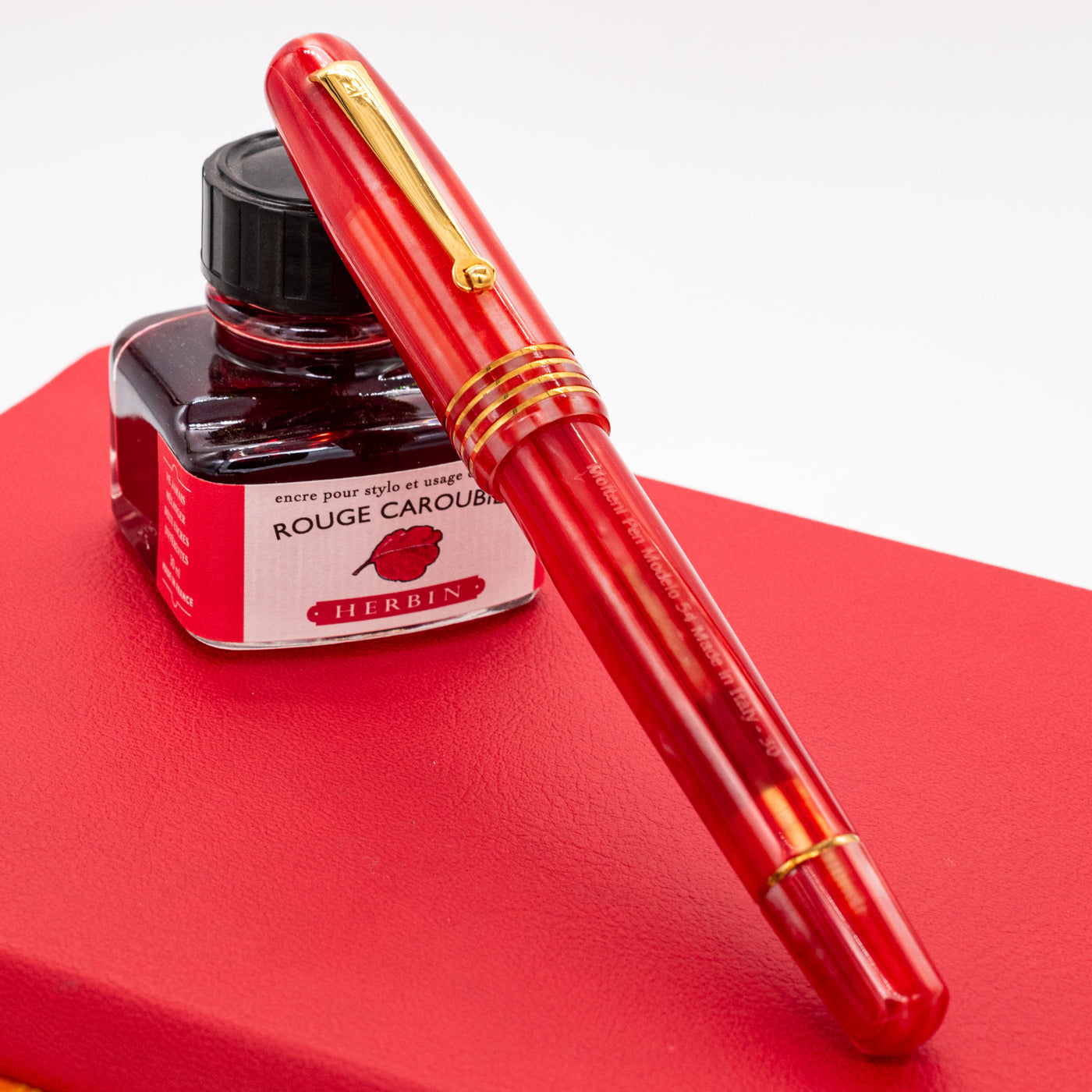 Molteni Modelo 54 Fountain Pen - Inferno Red capped