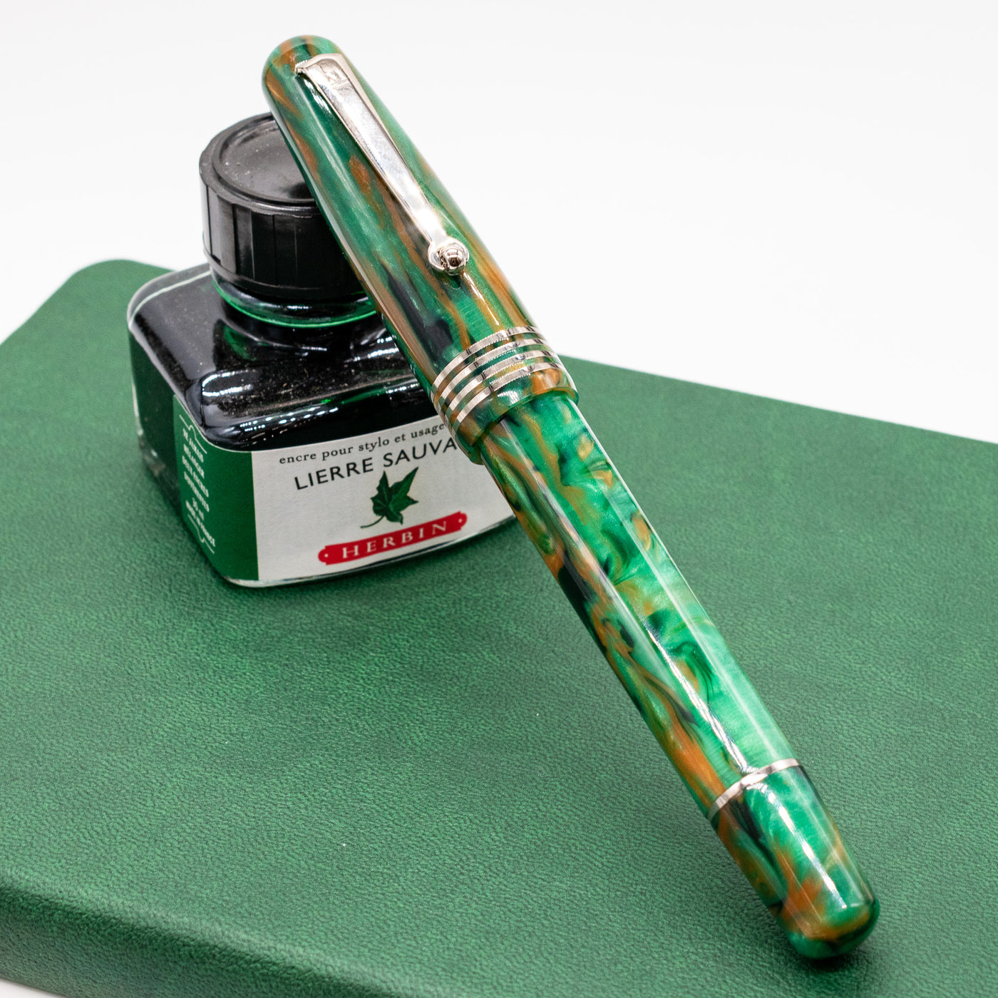 Molteni Modelo 54 Fountain Pen - Jade capped