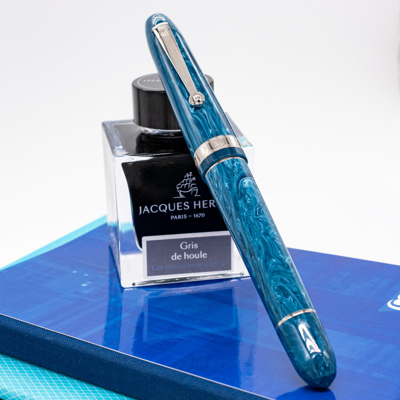 Molteni Modelo 58 Fountain Pen - Capri Blue capped